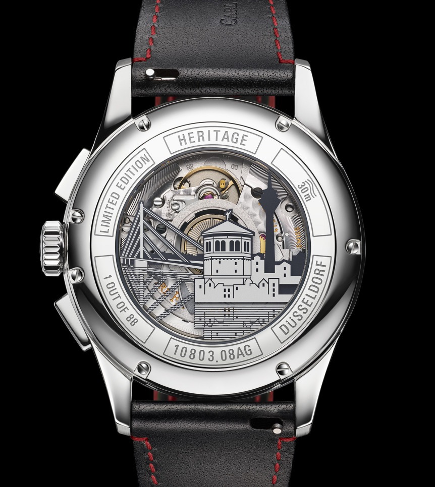 ICONIC LANDMARKS ENGRAVED ON THE CASE BACK
